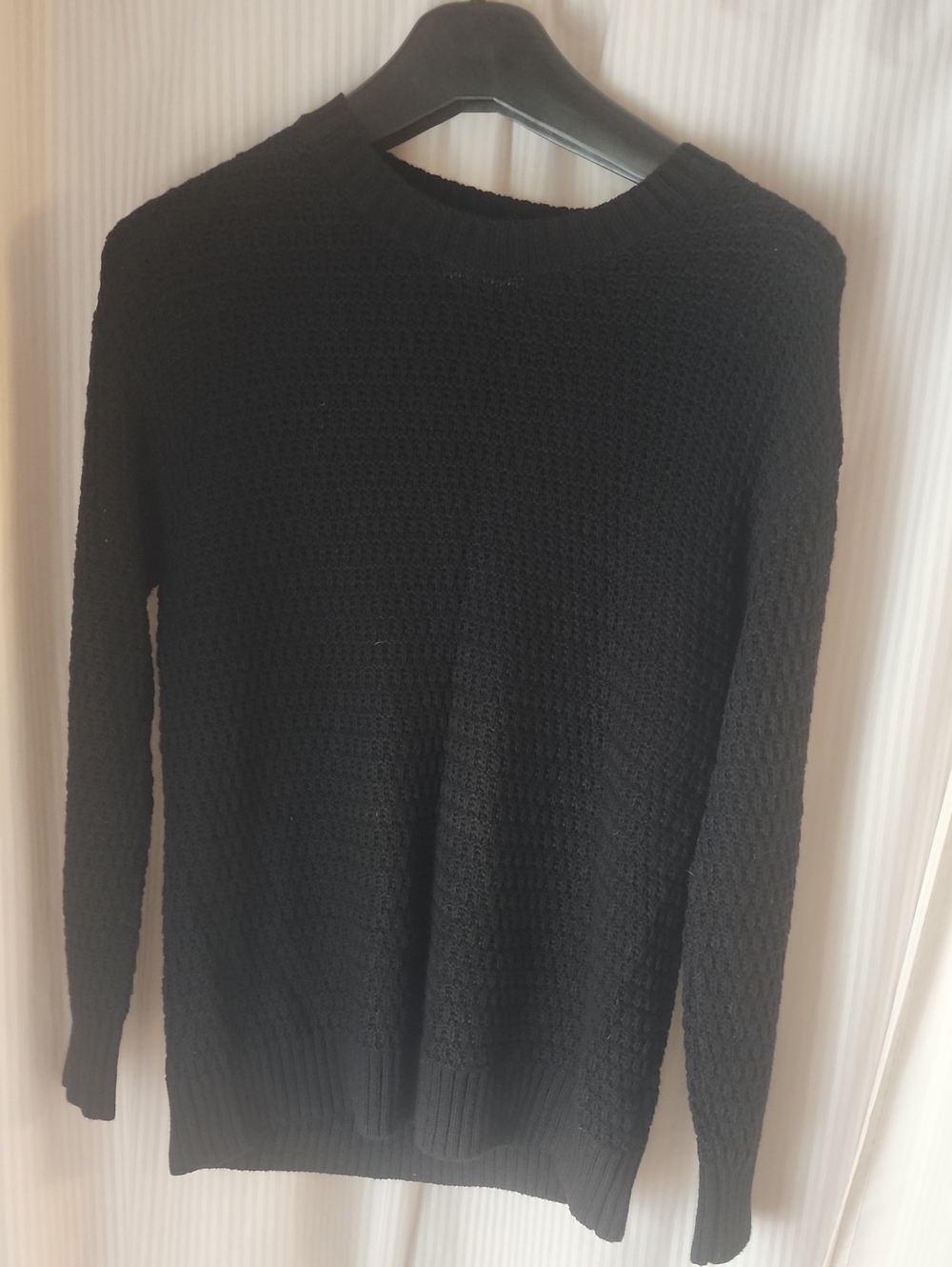 Old Navy Black Waffle-Knit Crewneck Sweater